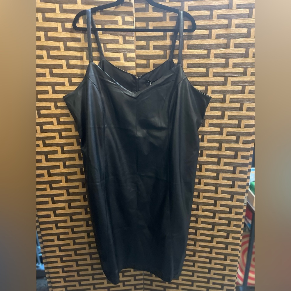 NWT UNIVERSAL STANDARD black Pomona faux leather slip dress womens size large 22